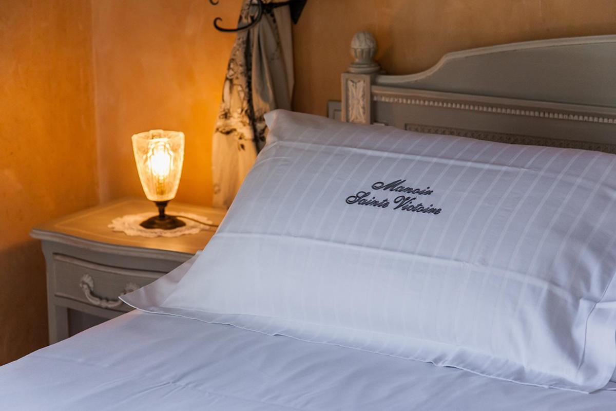 Manoir Sainte Victoire Panzió Bayeux Kültér fotó